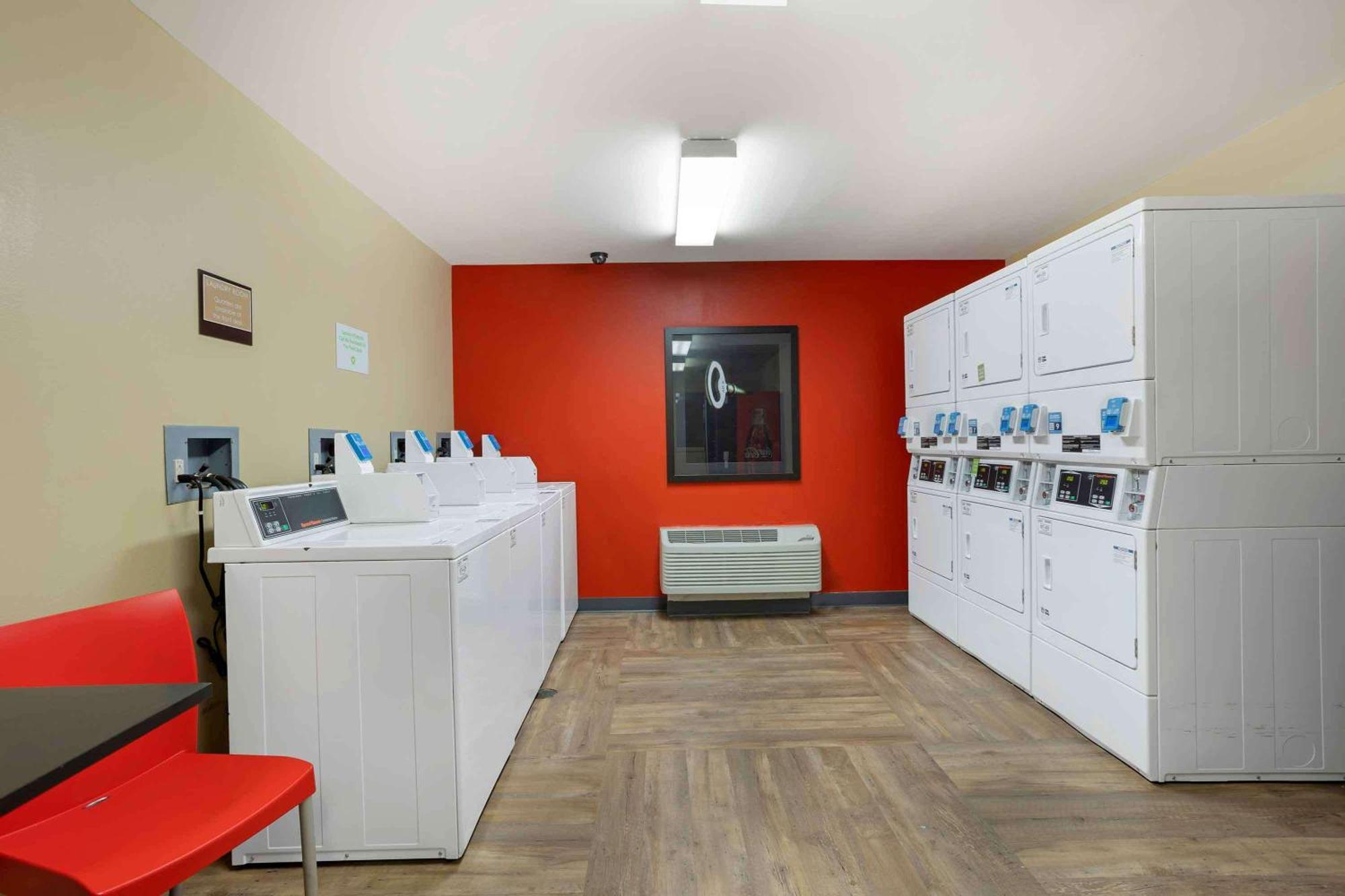 Extended Stay America Select Suites - Springfield - South מראה חיצוני תמונה